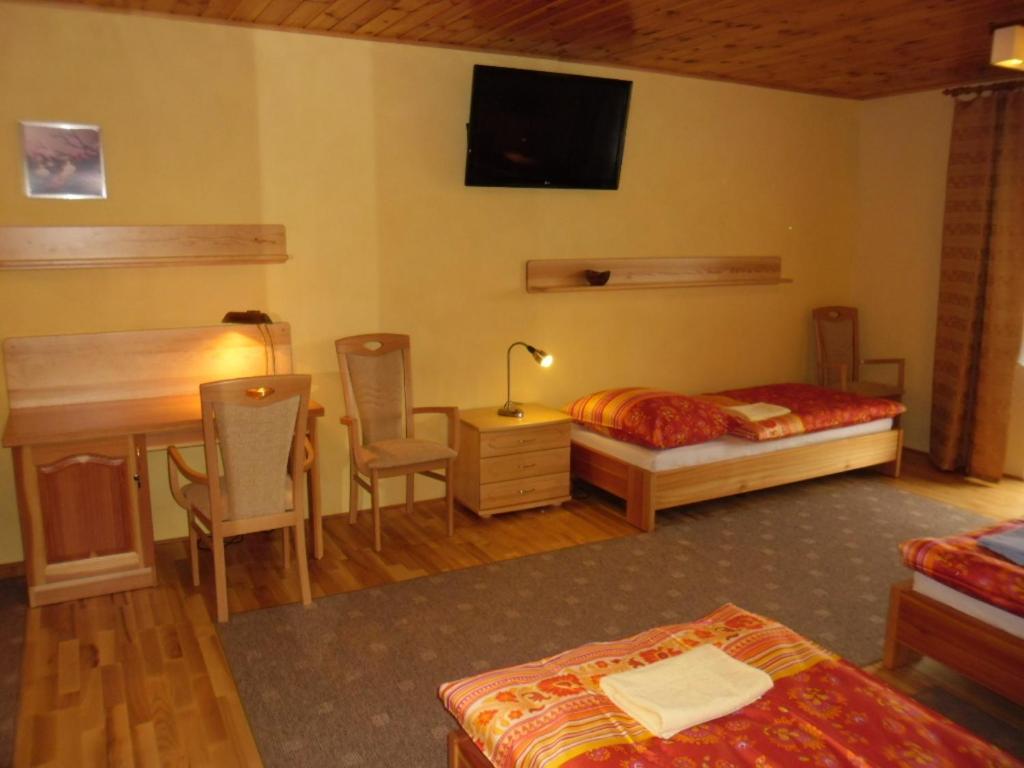 Penzion Tri Klasy Hotel Nova Lesna Room photo